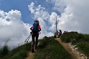 61 Croce alla Bocchetta di Corna Piana (2078 m)